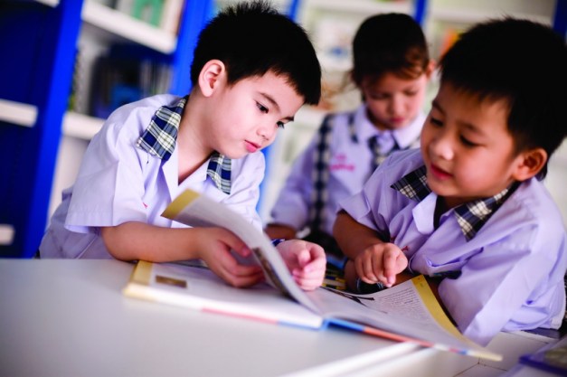 Varee school students